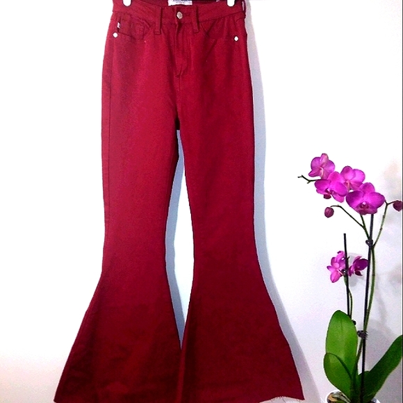 [SOLD] Judy Blue Los Angeles Maroon Ultra High Waist Super Flare Size 1/25 - Picture 2 of 11